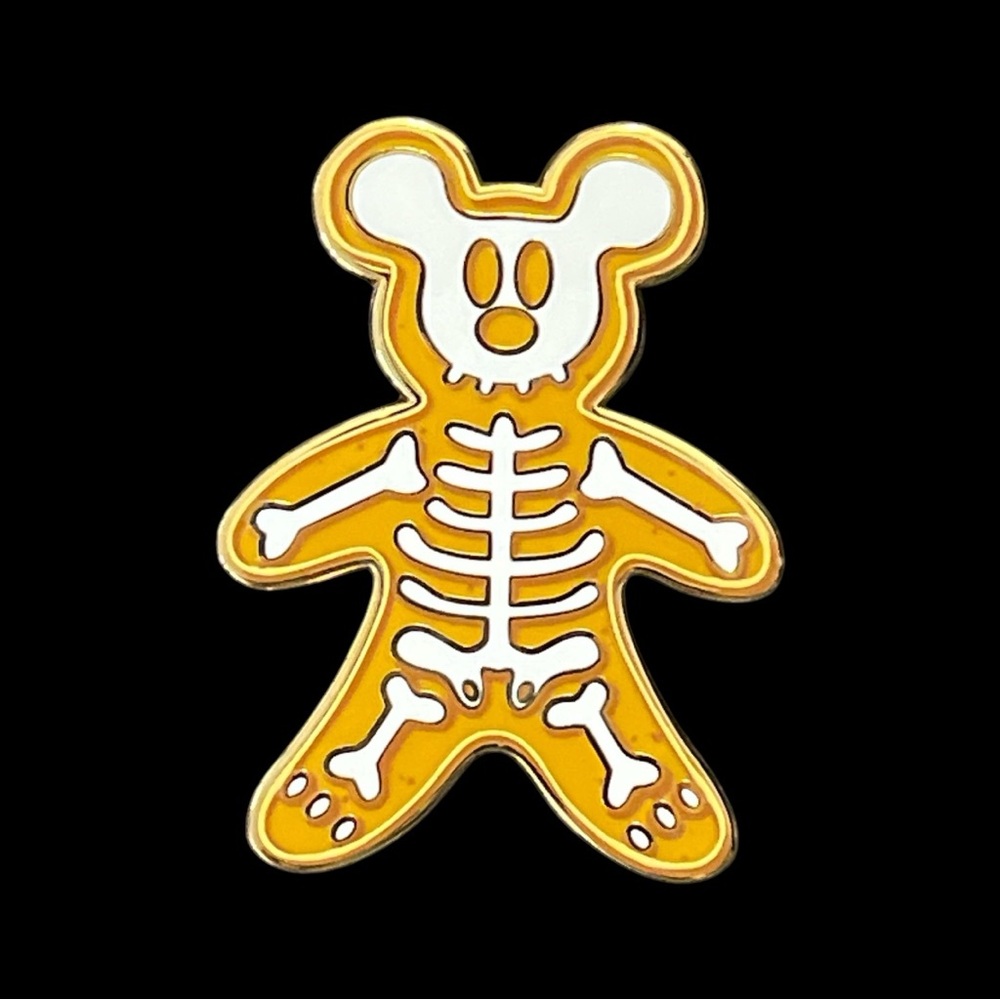 Enamel Pin Gingerdead Mouse by Magically Horrific™️